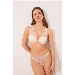 Tanga tul y encaje blanco