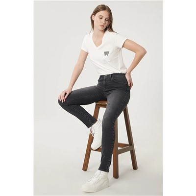 Wrangler Kadın Siyah Skinny Fit Denim Esnek Jean Kot Pantolon W28M