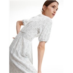 Gemustertes kleid