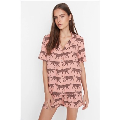 TRENDYOLMİLLA Gül Kurusu Desenli Viskon Gömlek-Şort Dokuma Pijama Takımı THMSS21PT0473
