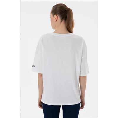 Kadın Beyaz Oversize Bisiklet Yaka Tişört