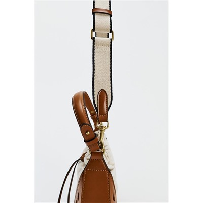 CONTRAST BUCKET BAG