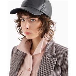 HAT WITH MATT EFFECT VISOR