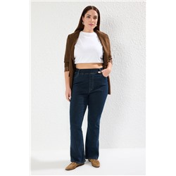 Trendyol Curve Koyu Mavi Yüksek Comfort Beli Lastikli İspanyol Paça Flare Fit Jeans TBBAW25CJ00031