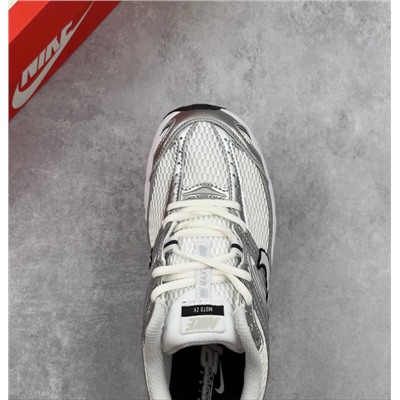 Nik*e Air max MOTO 2K