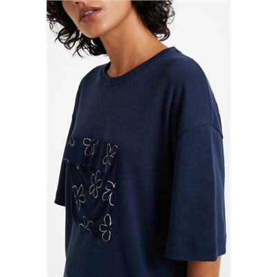 Camiseta bolsillo flores