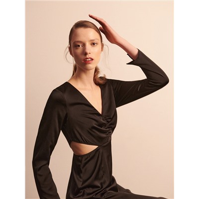 Kleid mit Cut-out