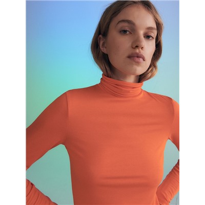 Langärmeliges Oberteil im Slim-Fit mit Rollkragen