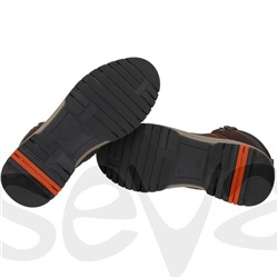 Route 83, BOTIN CABALLERO PIEL