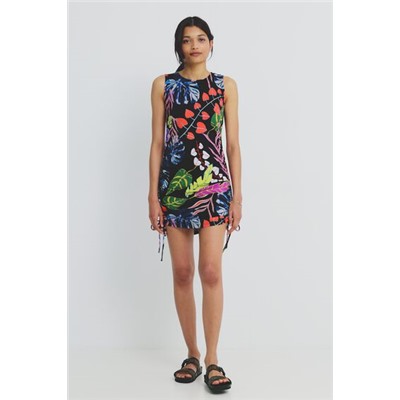 Vestido corto slim fruncido