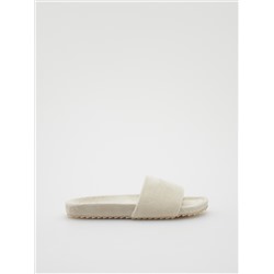 Soft slippers