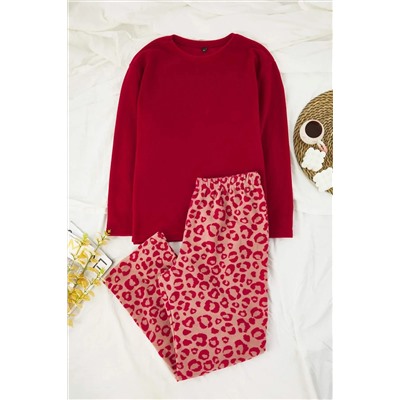 Kırmızı Leopar Desenli Polar Kışlık Örme Pijama Takımı TBBAW26AI00018
