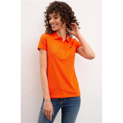 Kadın Nar Çiçeği Basic Polo Yaka Tişört