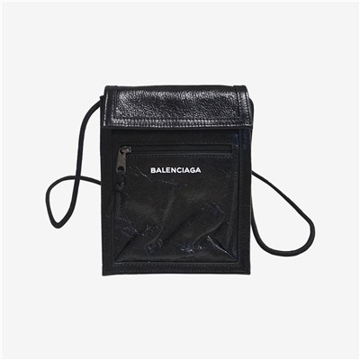 Balenciag*a  женская сумка - кошелек, высококачественная реплика ( цена на оф сайте выше 70 000 )