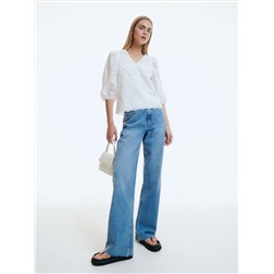 Bluse mit Lochstickerei