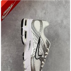 Nik*e Air max MOTO 2K