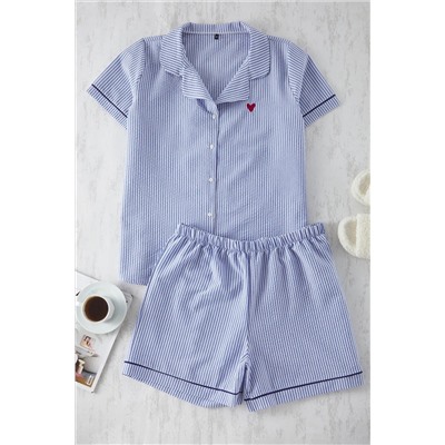 Trendyol Curve Lacivert Çizgili Kalp Nakışlı Gömlek Yaka Dokulu Dokuma Pijama Takımı TBBSS25AI00079