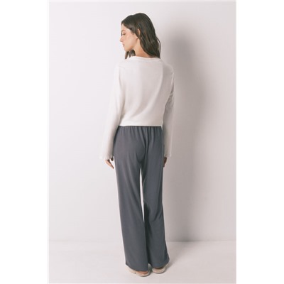 Pantalón largo polar suave textura gris