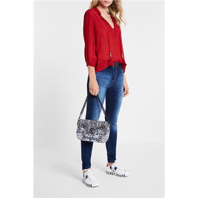 Blusa manga 3/4 cuello pico