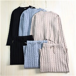 Вязаный костюм MANG*O (Юбка + пуловер)