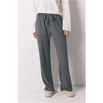 Pantalón largo polar suave textura gris