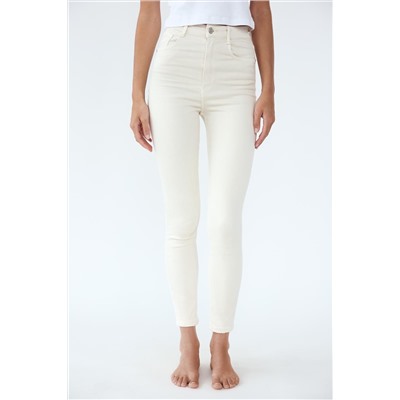 TRF SKINNY HIGH-WAIST SCULPT JEANS