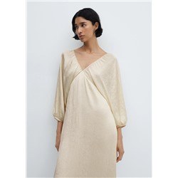 Vestido satinado escote pico