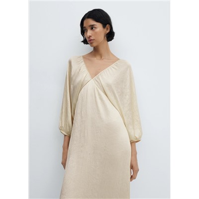 Vestido satinado escote pico
