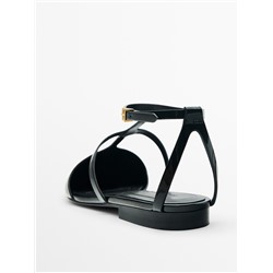 Zapato plano destalonado