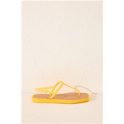 Chanclas entrelazadas punta cuadrada