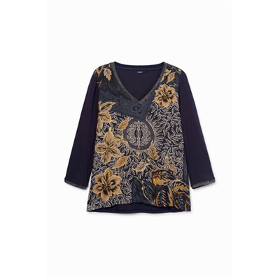 Camiseta floral boho
