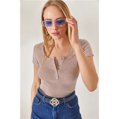 Olalook, Kadın Çizgili Bej Çıtçıtlı Kaşkorse Bluz BLZ-19000171