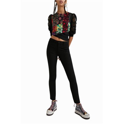 Blusa patch digital mangas encaje