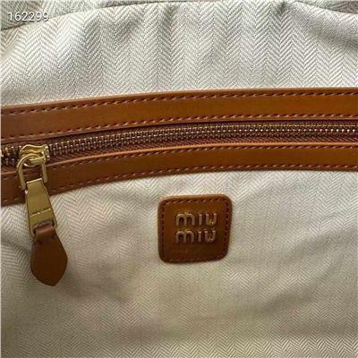 Сумка mi*u mi*u Самая популярная модель