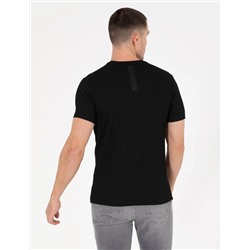 Siyah Slim Fit Jakarlı Bisiklet Yaka Tişört