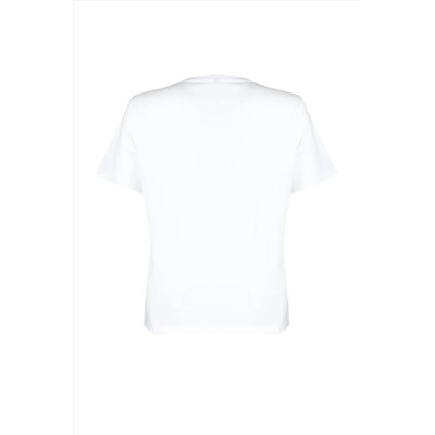 Beyaz Boyfriend Fit Yanda Çıt Çıt Detaylı %100 Pamuk Örme Büyük Beden T-shirt TBBSS24BF00000