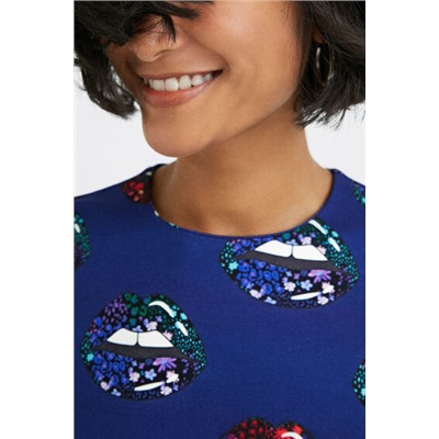 Vestido corto slim labios