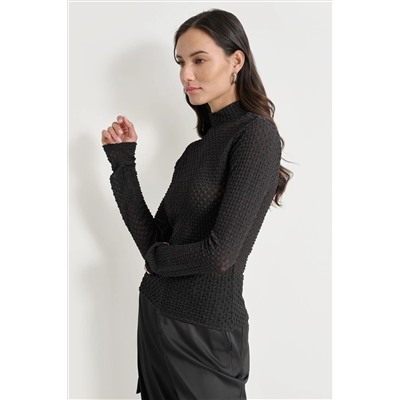 PEBBLE LACE TURTLENECK