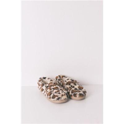 Zapatillas casa mocasín borreguito animal print