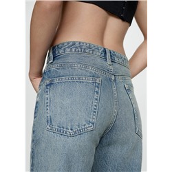Jeans rectos tiro medio