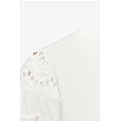 CAMISETA MANGA BORDADOS