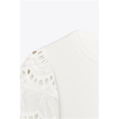 CAMISETA MANGA BORDADOS