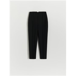 Elegante Hose mit Bügelfalte