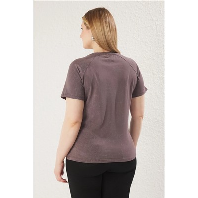Gri Bisiklet Yaka Yıkamalı Örme Büyük Beden T-shirt TBBSS25BF00005