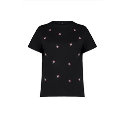 Siyah Boyfriend Çiçek Nakış Detaylı %100 Pamuk Örme Büyük Beden T-shirt TBBSS24BF00029
