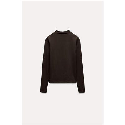 TURTLENECK T-SHIRT