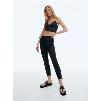 Zigarettenhose mit elastischem Bund