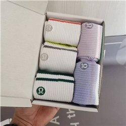 Еще классные носки Lululemo*n 🔴  Мои любимчики этой весной. Тонкие, прочные, не появляется катышков со временем  5 цветов в наборе