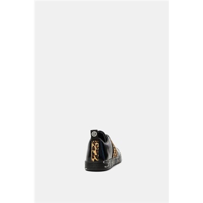 Zapatilla charol animal print