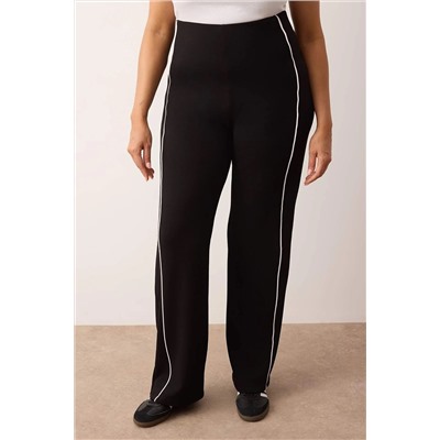 Siyah Straight Fit Beyaz Biye Detaylı Örme Krep Büyük Beden Pantolon TBBAW26AR00005